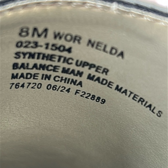 2508- Worthington Wor Nelda Black & Gold Mules Size 8 NWT with Box - Picture 12 of 12